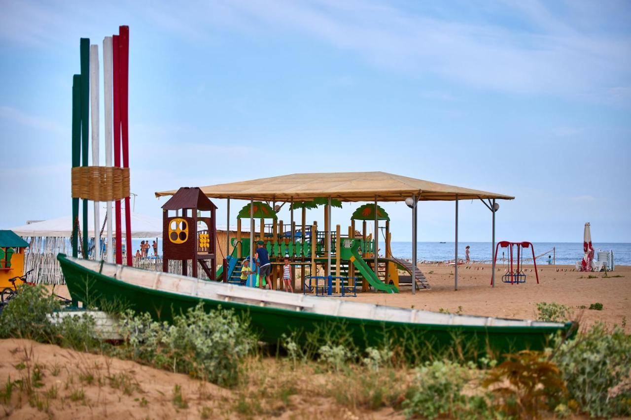 Bugaz Sea View Hotel Gribovka Exterior photo