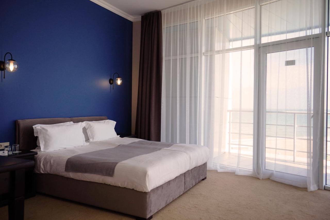 Bugaz Sea View Hotel Gribovka Exterior photo