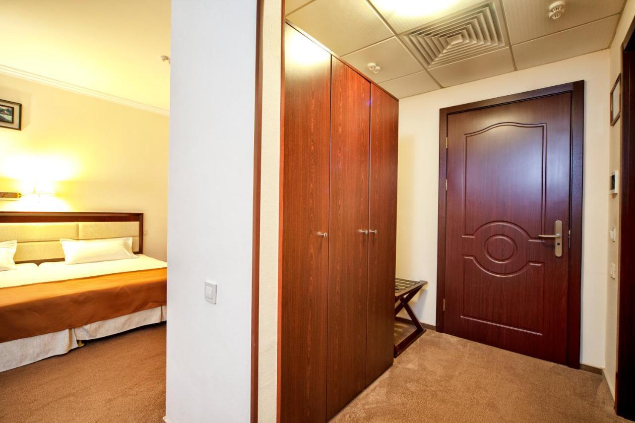 Bugaz Sea View Hotel Gribovka Exterior photo