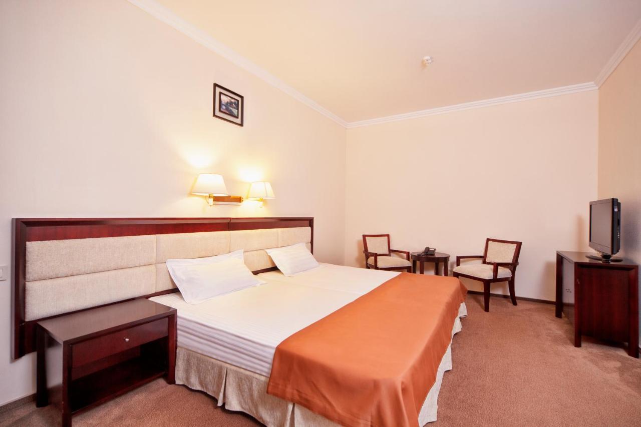 Bugaz Sea View Hotel Gribovka Exterior photo
