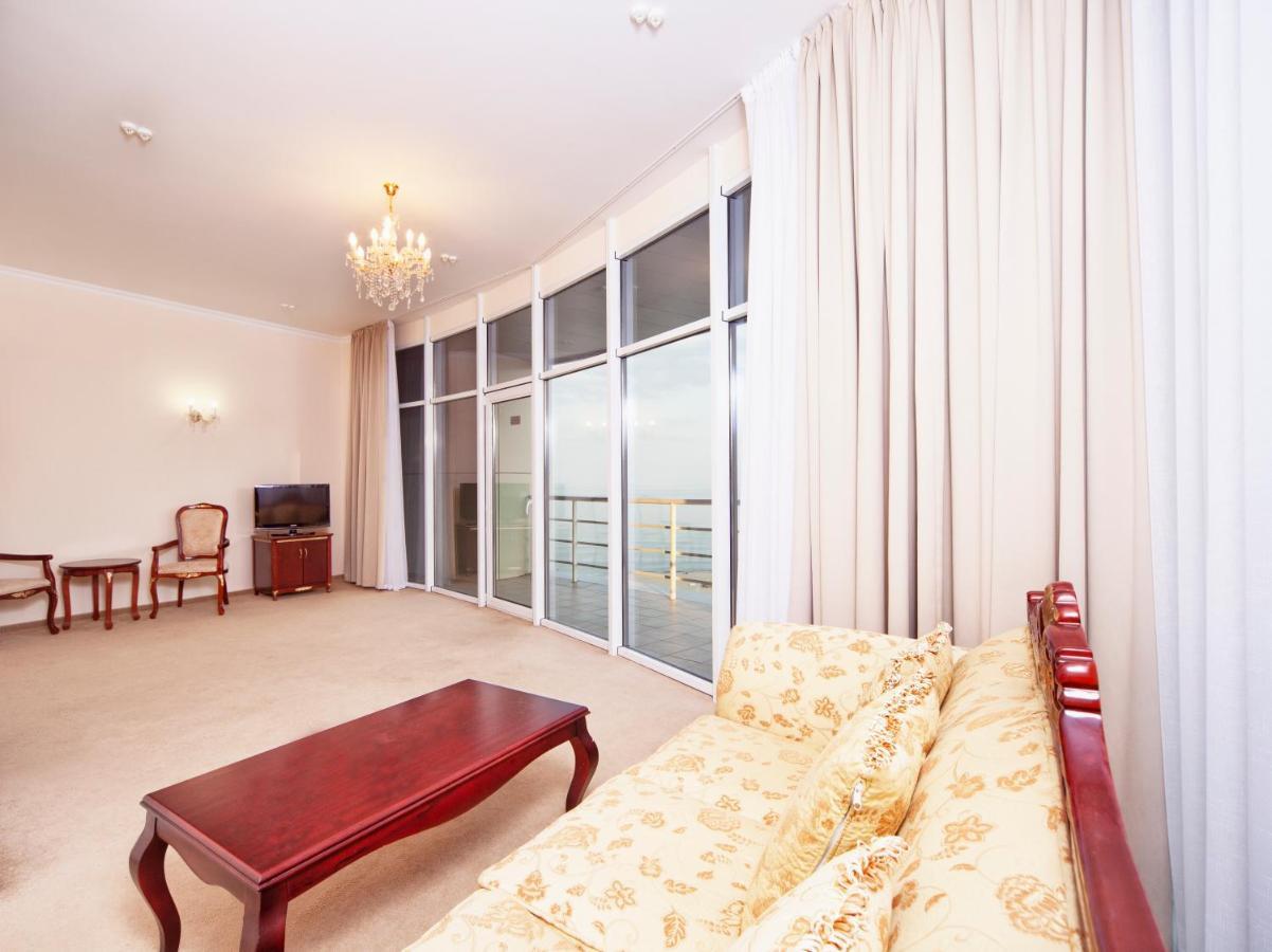 Bugaz Sea View Hotel Gribovka Exterior photo